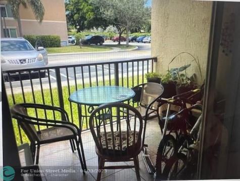 201 Villa Circle Boynton Beach FL 33435