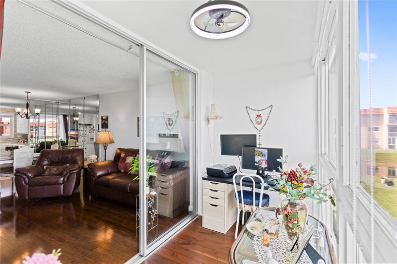 2801 N Pine Island Road Sunrise FL 33322