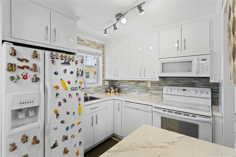 2801 N Pine Island Road Sunrise FL 33322