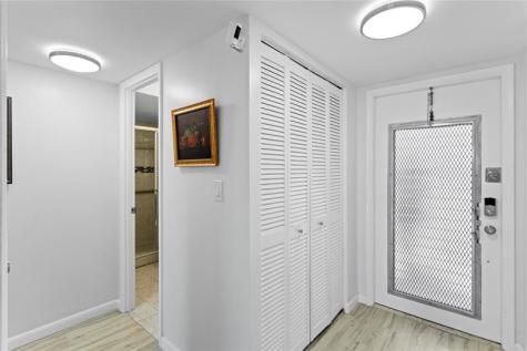 2801 N Pine Island Road Sunrise FL 33322