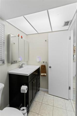 2801 N Pine Island Road Sunrise FL 33322