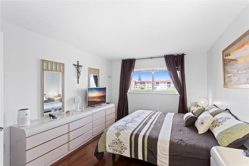 2801 N Pine Island Road Sunrise FL 33322