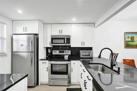 3120 Holiday Springs Boulevard Margate FL 33063