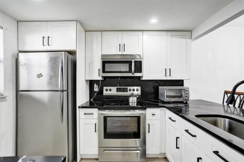 3120 Holiday Springs Boulevard Margate FL 33063