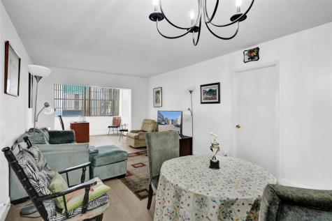 3120 Holiday Springs Boulevard Margate FL 33063