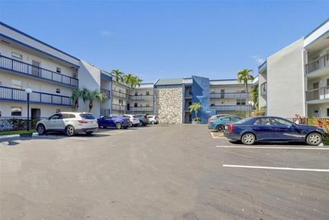 3120 Holiday Springs Boulevard Margate FL 33063