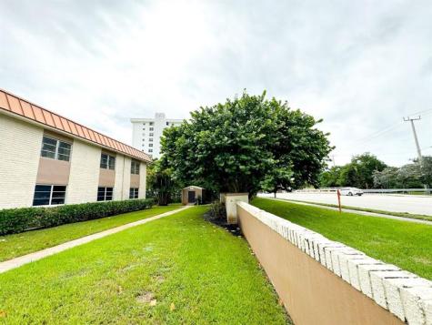 12 NE 19th Court Wilton Manors FL 33305