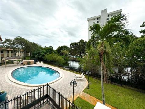 12 NE 19th Court Wilton Manors FL 33305