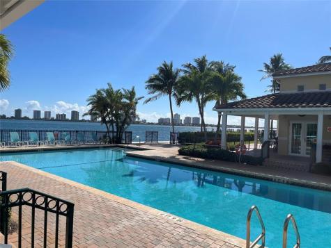 1040 Lake Shore Drive West Palm Beach FL 33403