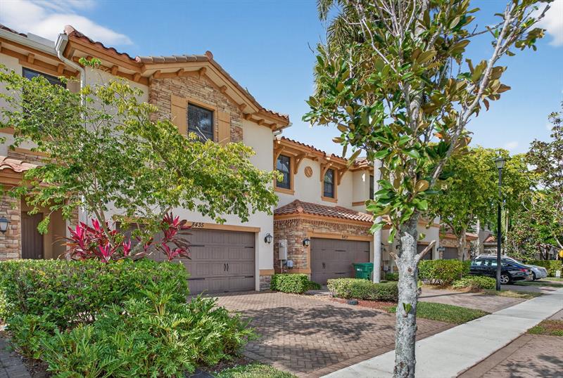 8435 Blue Cove Way Parkland FL 33076