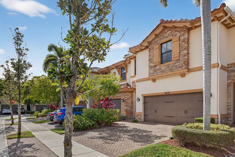 8435 Blue Cove Way Parkland FL 33076