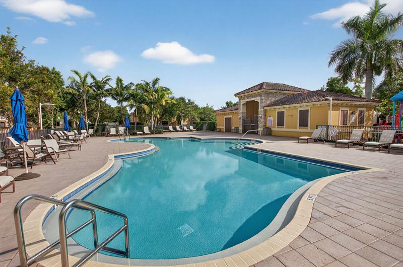 8435 Blue Cove Way Parkland FL 33076