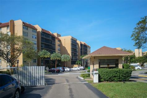 3821 Environ Boulevard Lauderhill FL 33319