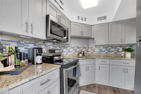 2161 NE 42nd Court Lighthouse Point FL 33064