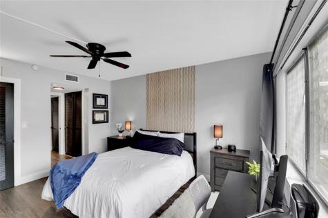 2161 NE 42nd Court Lighthouse Point FL 33064