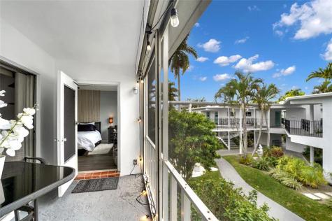 2161 NE 42nd Court Lighthouse Point FL 33064