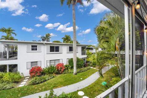 2161 NE 42nd Court Lighthouse Point FL 33064