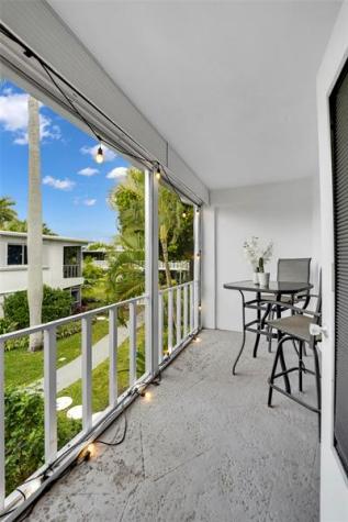 2161 NE 42nd Court Lighthouse Point FL 33064