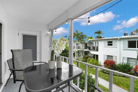 2161 NE 42nd Court Lighthouse Point FL 33064