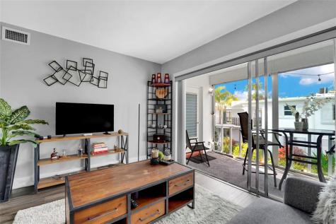 2161 NE 42nd Court Lighthouse Point FL 33064