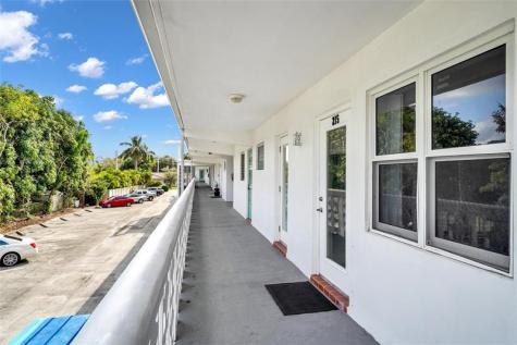 2161 NE 42nd Court Lighthouse Point FL 33064