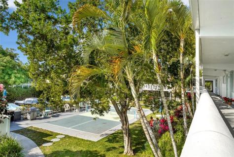 2161 NE 42nd Court Lighthouse Point FL 33064