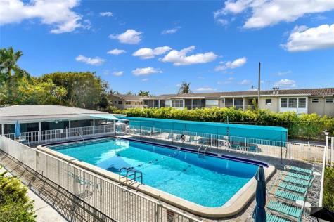 2161 NE 42nd Court Lighthouse Point FL 33064