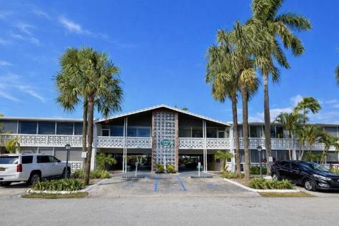 2161 NE 42nd Court Lighthouse Point FL 33064
