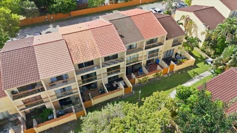 7793 Grande Street Sunrise FL 33351