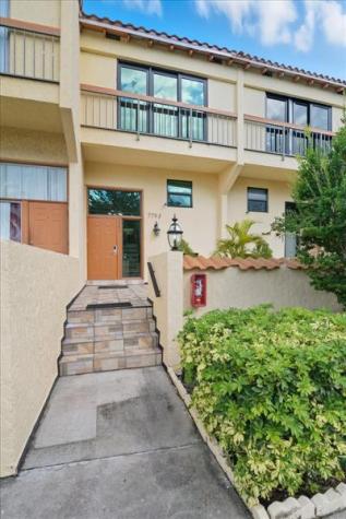 7793 Grande Street Sunrise FL 33351