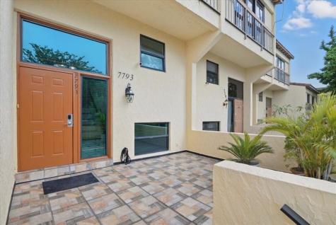 7793 Grande Street Sunrise FL 33351