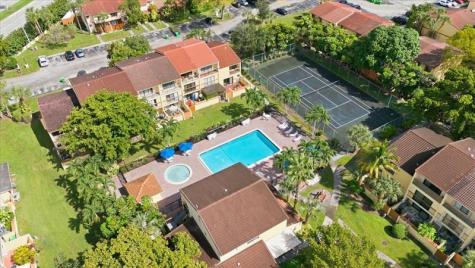 7793 Grande Street Sunrise FL 33351