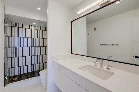 1 Las Olas Circle Fort Lauderdale FL 33316
