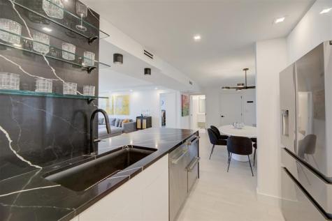 1 Las Olas Circle Fort Lauderdale FL 33316