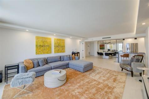 1 Las Olas Circle Fort Lauderdale FL 33316