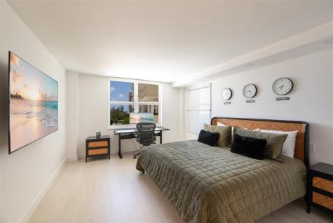 1 Las Olas Circle Fort Lauderdale FL 33316