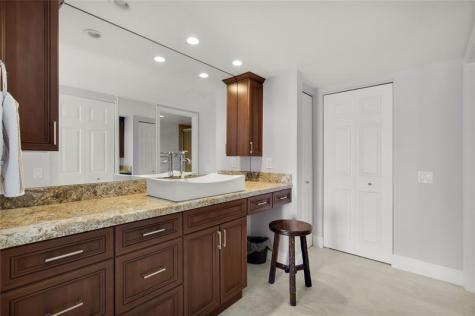 1010 S Ocean Boulevard Pompano Beach FL 33062