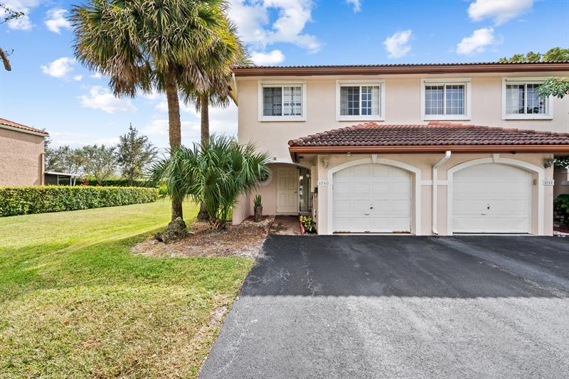 8940 NW 38th Drive Coral Springs FL 33065