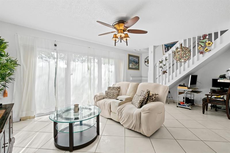 8940 NW 38th Drive Coral Springs FL 33065
