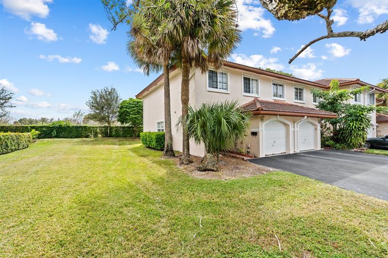 8940 NW 38th Drive Coral Springs FL 33065