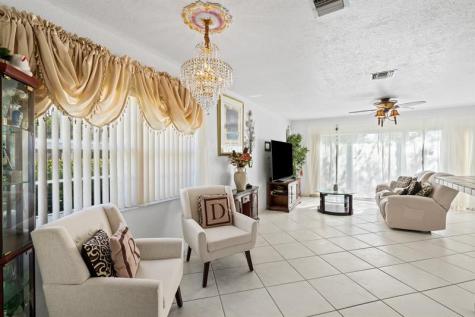 8940 NW 38th Drive Coral Springs FL 33065