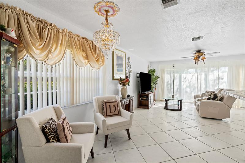 8940 NW 38th Drive Coral Springs FL 33065