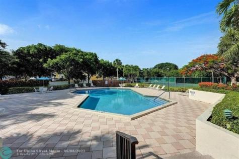 301 Olivewood Place Boca Raton FL 33431