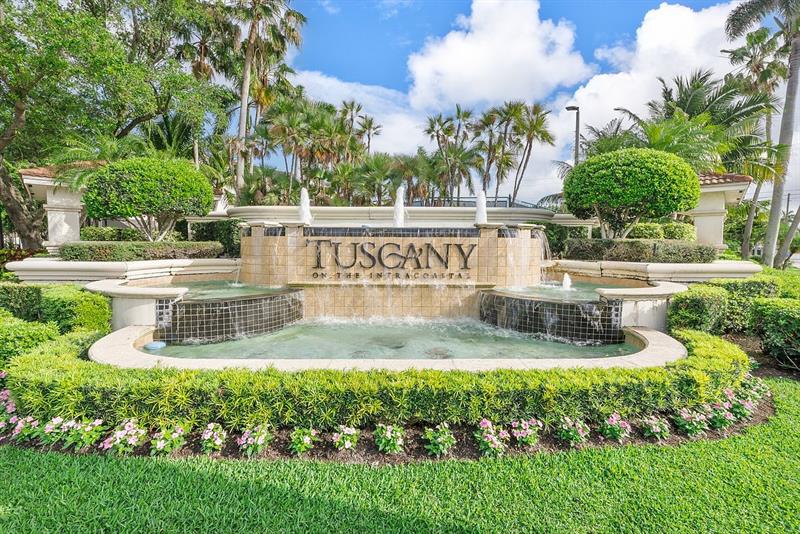 3318 Tuscany Way Boynton Beach FL 33435
