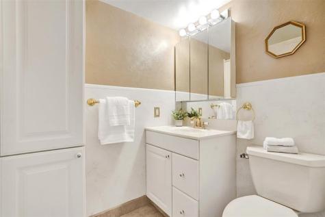 1501 N 12th Court Hollywood FL 33019