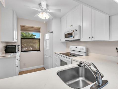 10402 Sunrise Lakes Boulevard Sunrise FL 33322