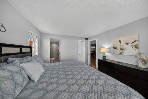 2781 N Pine Island Road Sunrise FL 33322