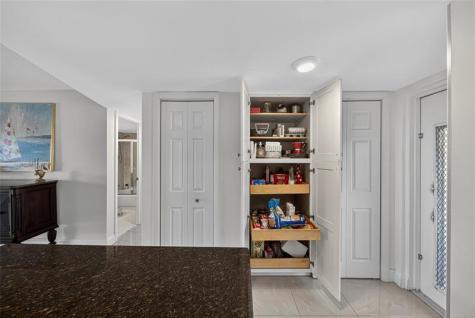 2781 N Pine Island Road Sunrise FL 33322