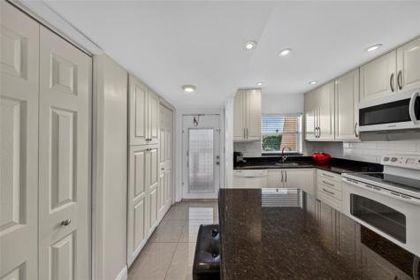 2781 N Pine Island Road Sunrise FL 33322