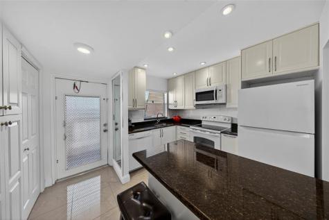 2781 N Pine Island Road Sunrise FL 33322